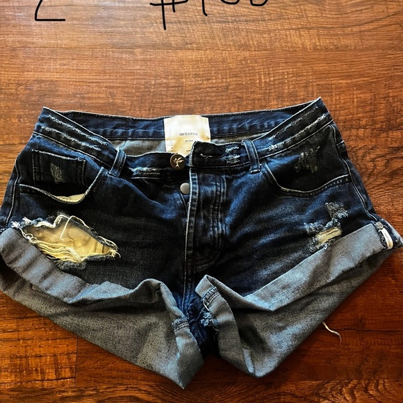 One teaspoon Jean shorts. Like new. Bought and don’t wear shorts enough. - Picture 2 of 2